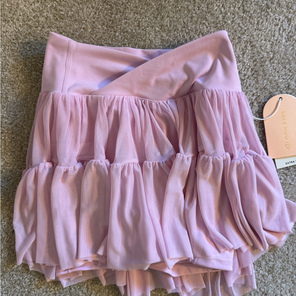 Chic Light Pink Ruffled Mini Skirt